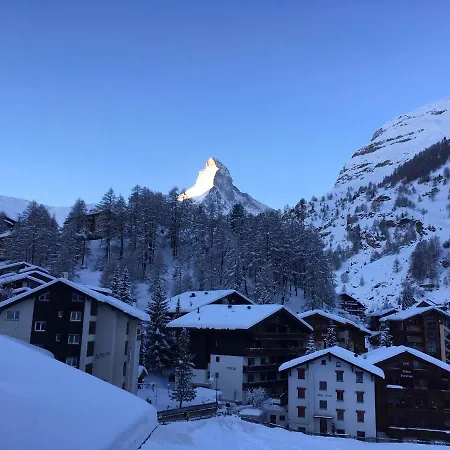 Chalet-style With Matterhorn View Apartament *